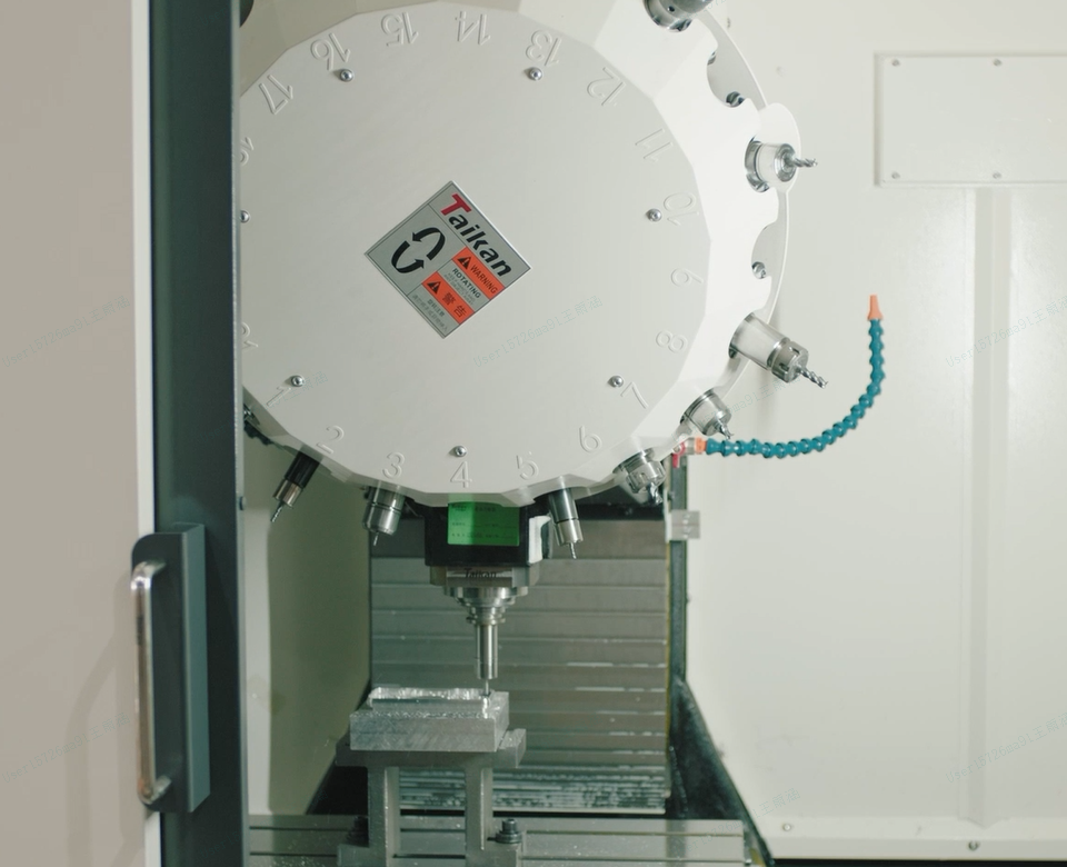 Важная роль бурового обрабатывающего центра в прецизионном производстве