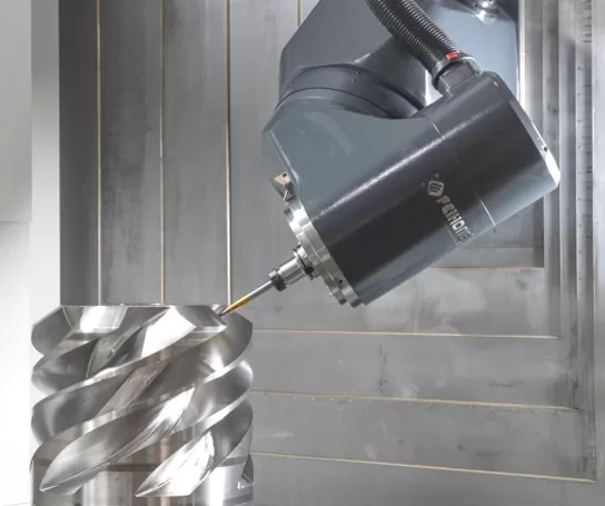 5-осевой обрабатывающий центр с ЧПУ